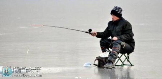 冰钓达人的溪流装备冰钓方法
